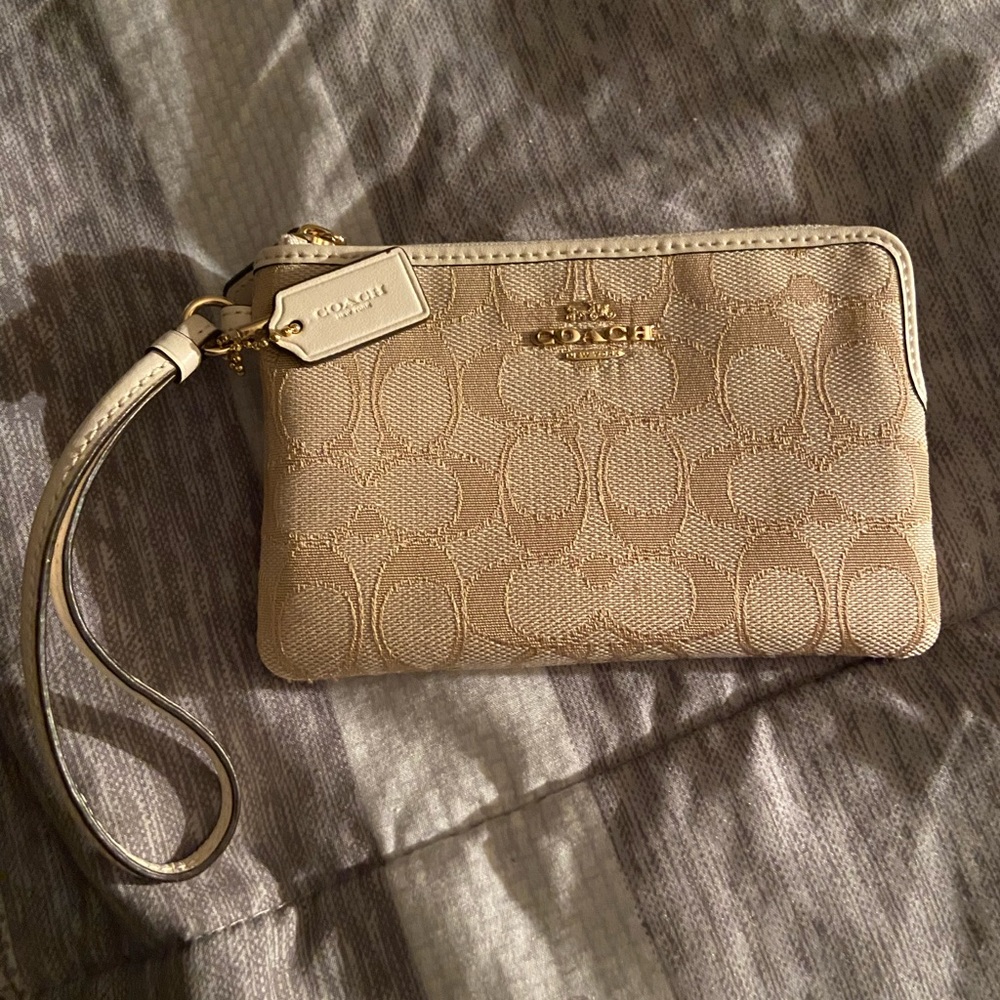 New coach wristlet